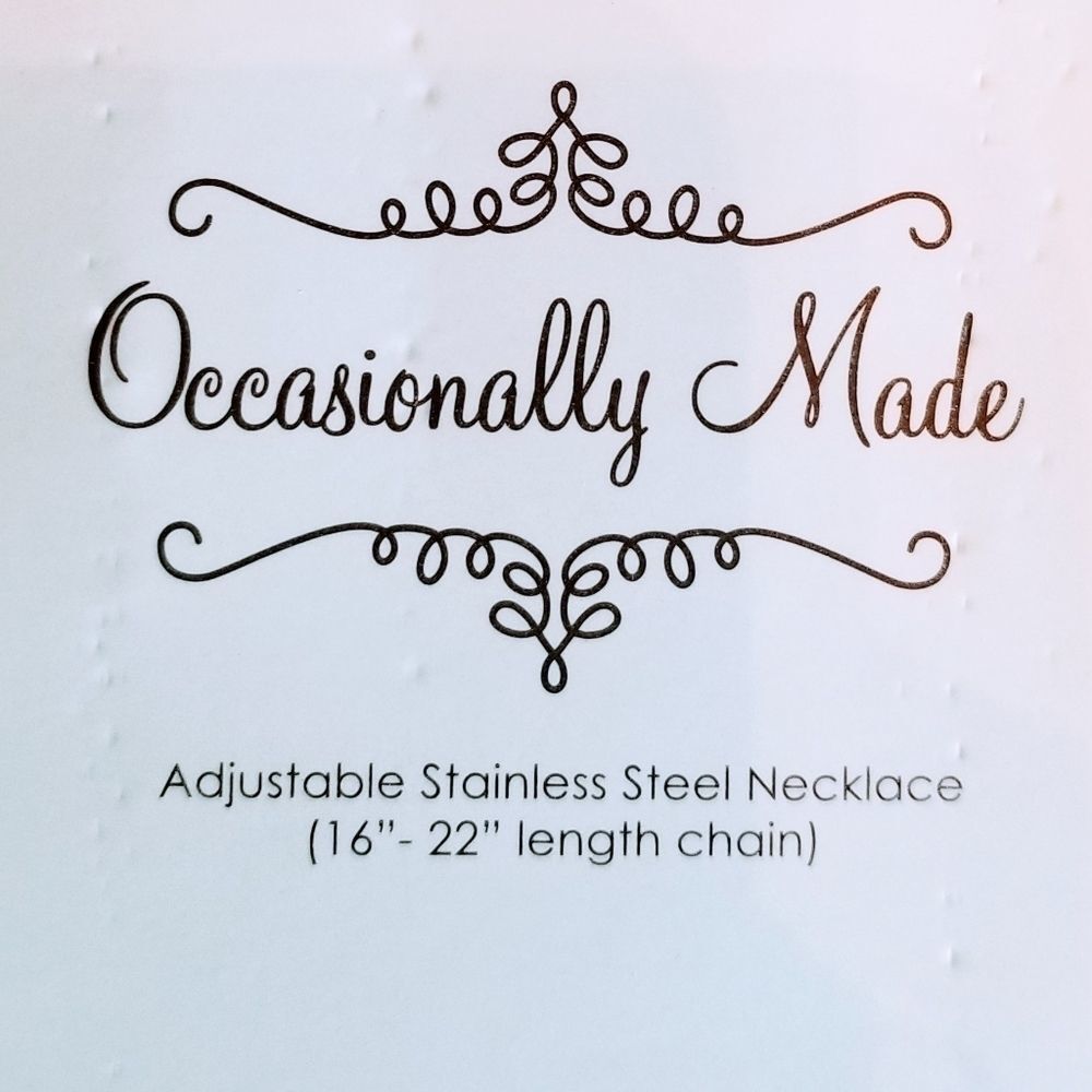 August Due Date Maternity Engraved Stainless Steel Necklace NEW - Picture 5 of 6